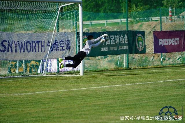 中国男篮热身赛首秀成功 以83-78战胜乌拉圭展示拼搏精神